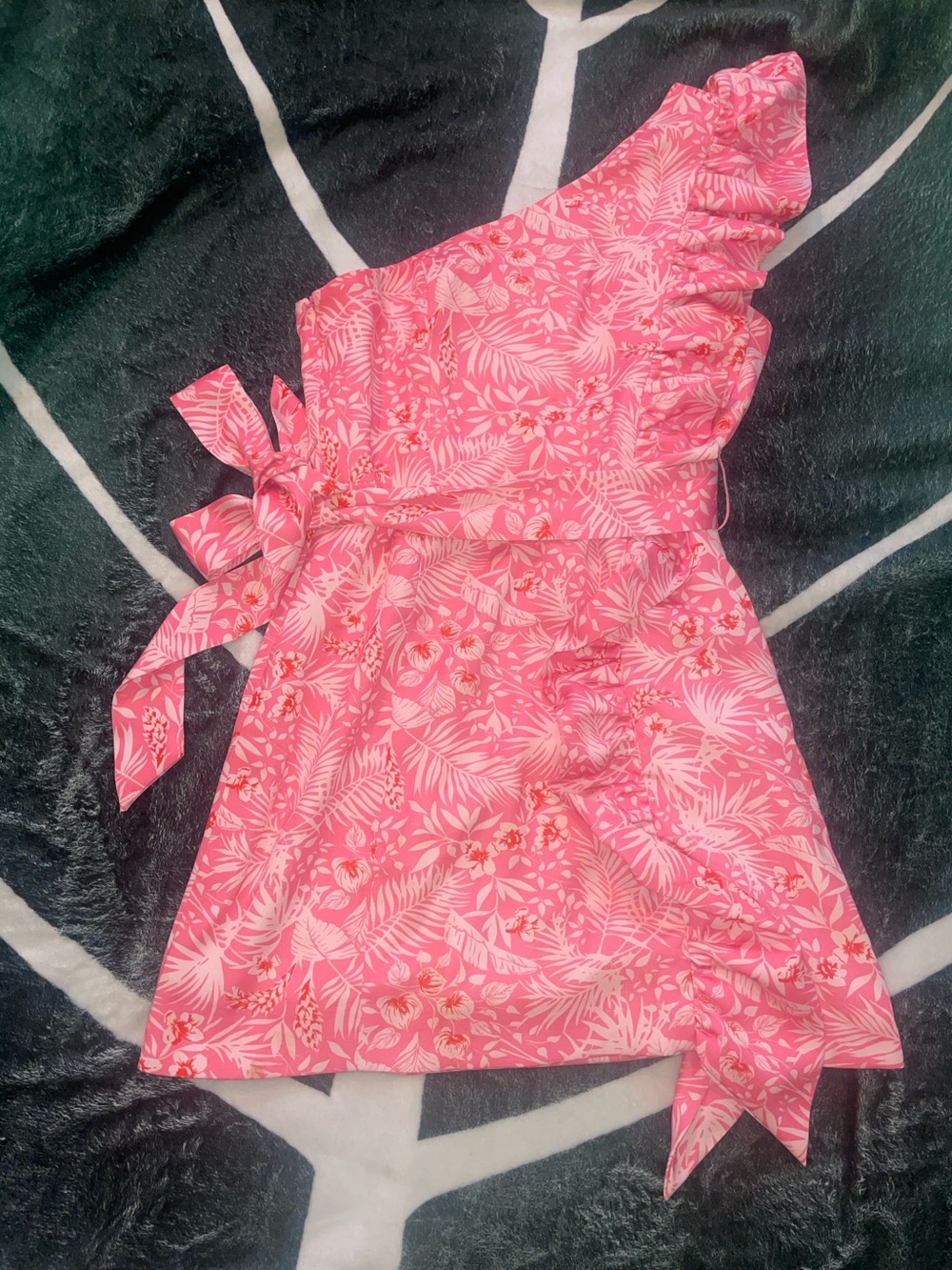 Lovers + Friends "Seana" One-Shoulder Tropical Mini Dress Size Small EUC $198.00